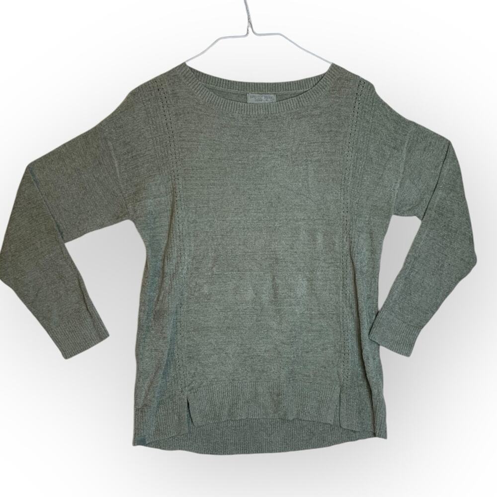 Barefoot Dreams women's medium light green pull over cozy chic long sleeve shirt